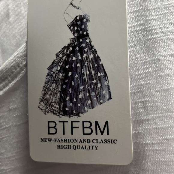 New white dress - Picture 2 of 2